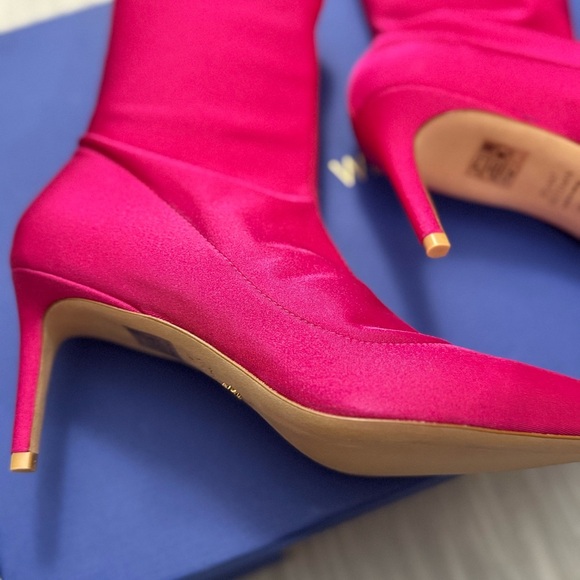 Stuart Weitzman Pink Ankle Booties with High Heel - Picture 4 of 7